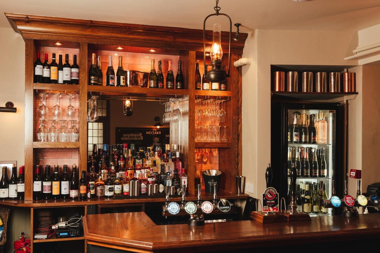 The Falcon Inn Пейнсуик Экстерьер фото